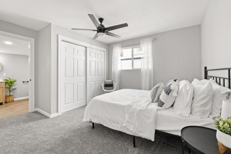 308 S Guilford St Garrett-12