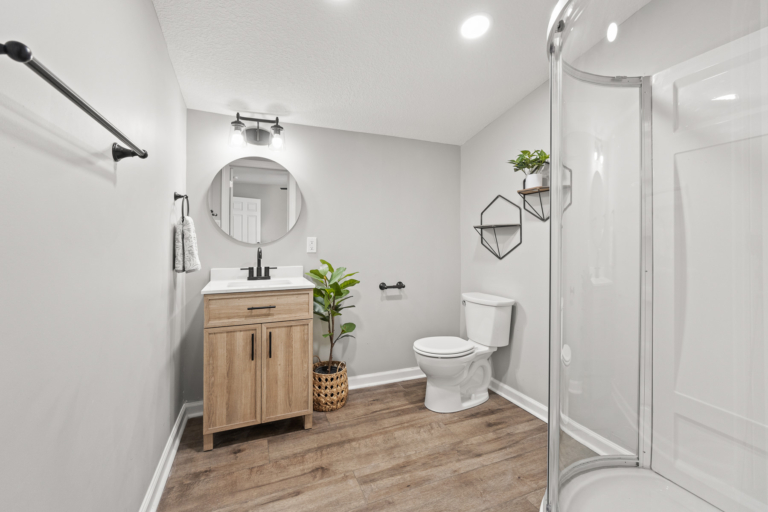 308 S Guilford St Garrett-14