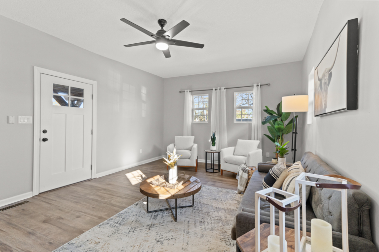 308 S Guilford St Garrett-23